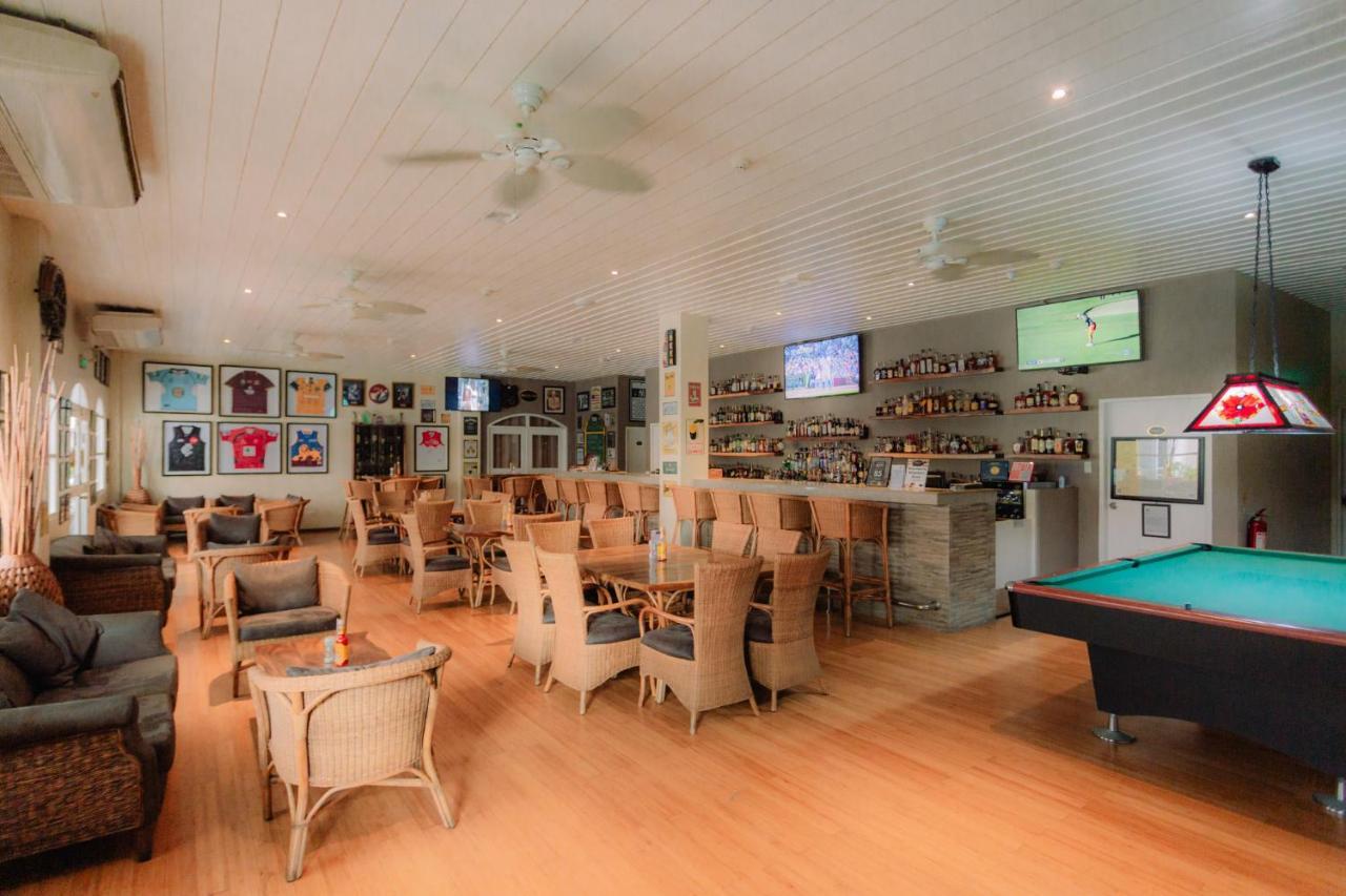 Kingsley'S Hotel And Gastro Pub Mabalacat Bagian luar foto